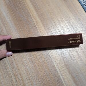 Hourglass No 2 Foundation Blush Brush